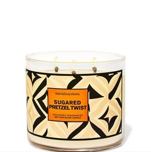 Bath & Body Works Sugared Pretzel Twist Candle - Black and Cream Design